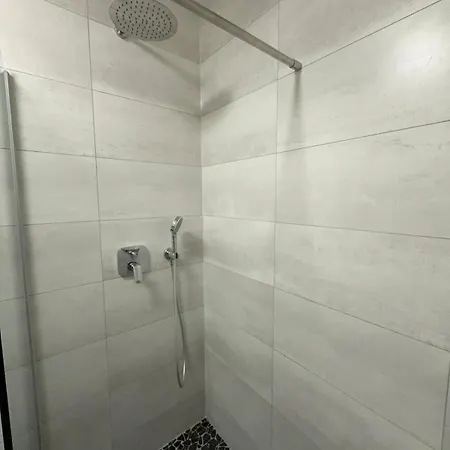 Appartement Freshly Renovated Kitchen Wifi Near Duesseldorf Airport Essen