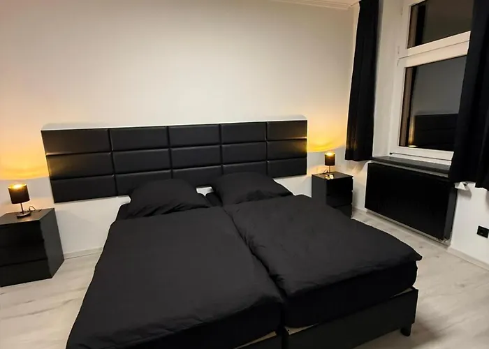 Freshly Renovated Kitchen Wifi Near Duesseldorf Airport Apartmán *